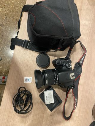 Cámara Canon EOS 600D + Lente 18-55mm