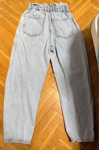 Pantalón vaquero Zara tiro alto