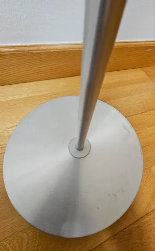 Lámpara de pie Ikea lectura metal plateado