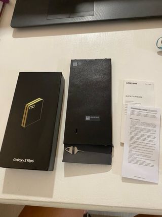 Samsung Galaxy Z Flip 6 con GARANTÍA