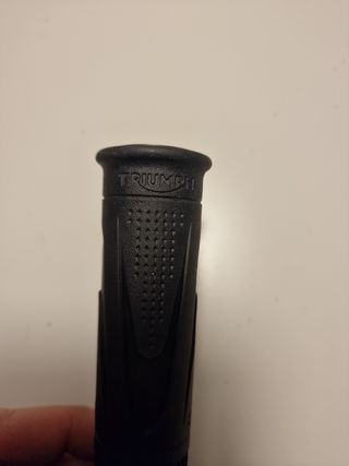 Manopole Triumph Trident 660 Originali