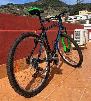 Bicicleta de Montaña 27.5 Negra/Verde
