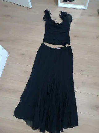 Conjunto falda y top negro