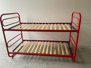 Literas metálicas y de madera
