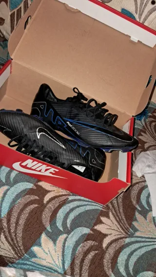 Nike Air Zoom Pro de futbol  azul y negro