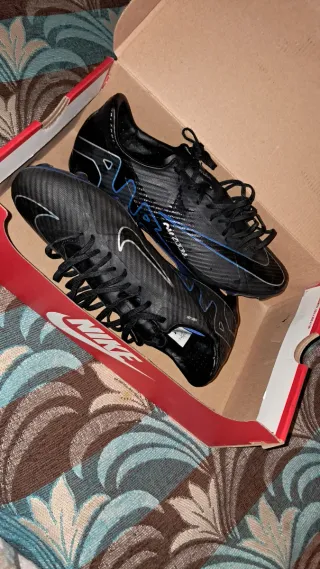 Nike Air Zoom Pro de futbol  azul y negro