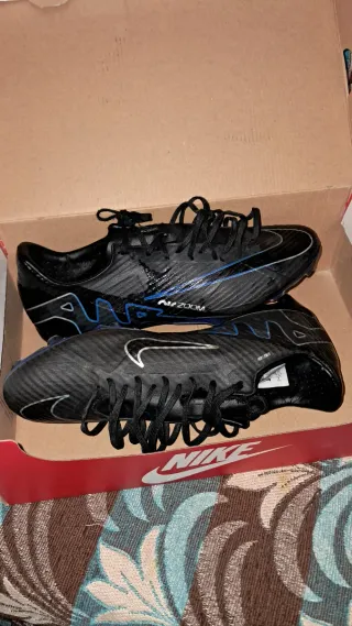Nike Air Zoom Pro de futbol  azul y negro