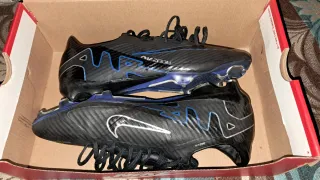 Nike Air Zoom Pro de futbol  azul y negro