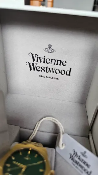 Reloj Vivienne Westwood Dorado y Verde