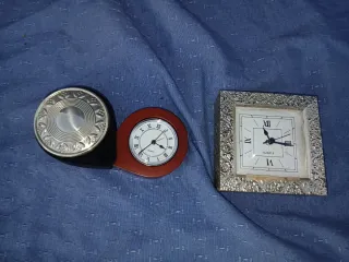 Lote 2 orologi decorativi