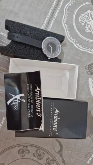 Reloj Arabian's Negro y Gris