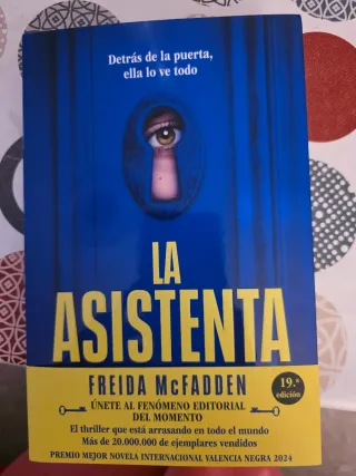 La asistenta