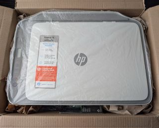 Impresora HP DeskJet 2720e + cartucho + cable USB
