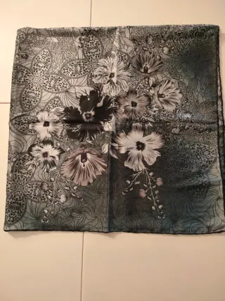 Foulard in seta Lilyum