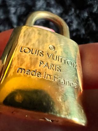 Ciondolo Louis Vuitton portachiavi oro