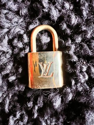 Ciondolo Louis Vuitton portachiavi oro