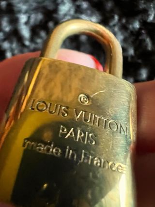 Ciondolo Louis Vuitton portachiavi oro