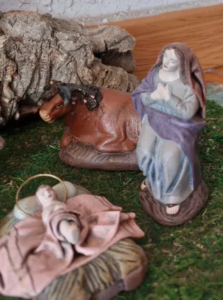 Pesebre artesanal figuras belén