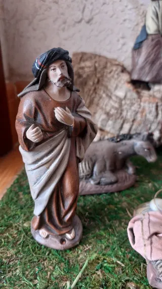 Pesebre artesanal figuras belén