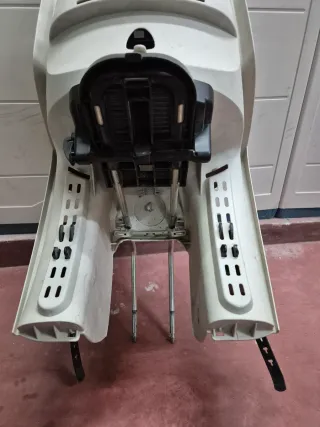 Silla bici niño Hamax Smiley. En perfecto estado