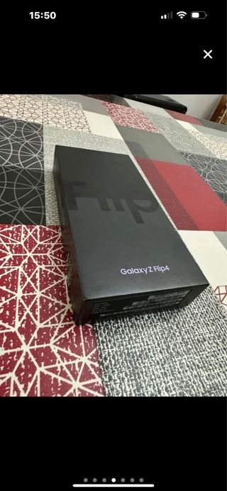 Samsung Galaxy Z Flip 4 Viola