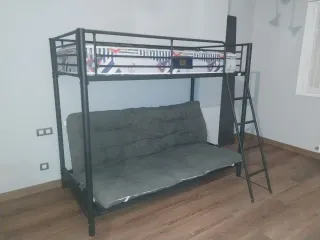 Litera alta con sofá cama