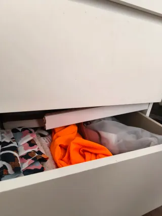 Cómoda Ikea 4 cajones blanca