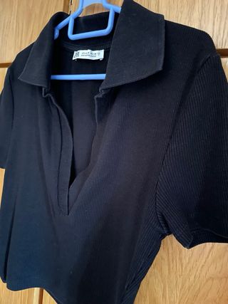 Top Zara polo S negro ajustado