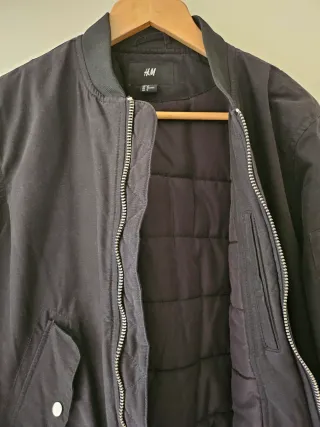 Chaqueta bomber H&M negra