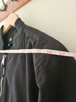 Chaqueta bomber H&M negra