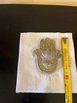 Mano de Fátima escayola decorada
