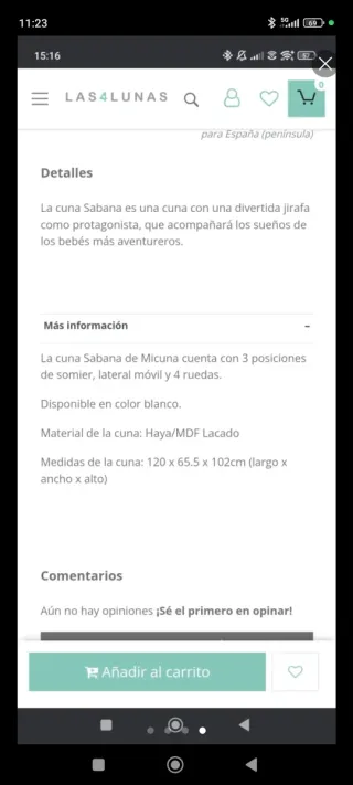 Cuna blanca con estampado de jirafa