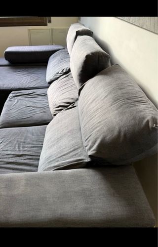 Sofá modular gris de tela