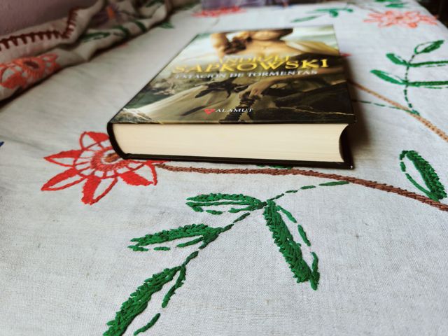 Estación de Tormentas. Geralt Rivia. Tapa dura.