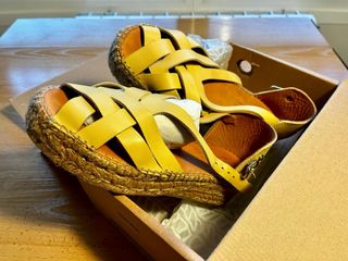 Sandalias Naguisa Piel Amarillas Talla 37