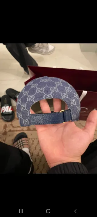 Berretto Gucci GG Blu e Beige