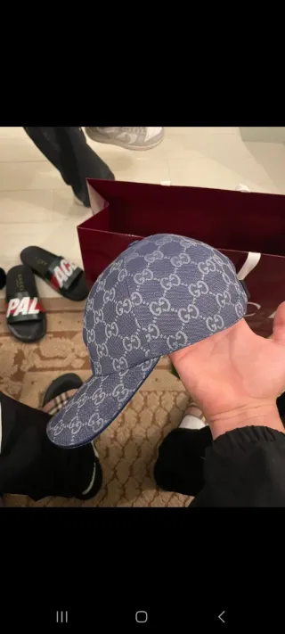 Berretto Gucci GG Blu e Beige