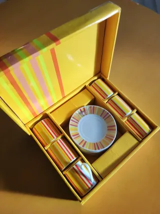 Juego de café 6 tazas y platos