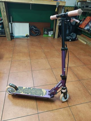 Patinete Morado Oxelo , se venden los dos por 30€