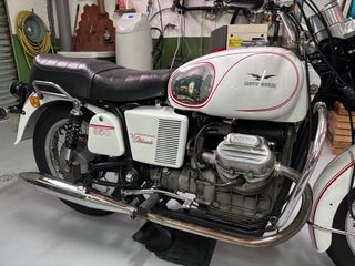 Moto Guzzi 850