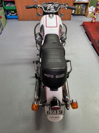 Moto Guzzi 850