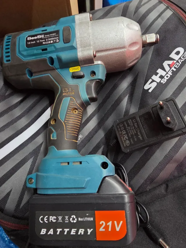 Taladro de impacto SeeSii 21V