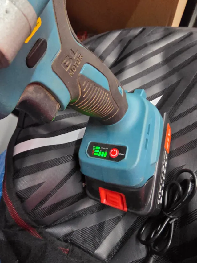 Taladro de impacto SeeSii 21V