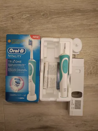 Cepillo Dental Eléctrico Oral-B Vitality TriZone