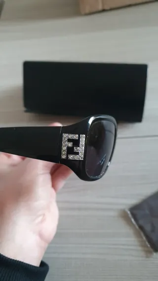 Occhiali da sole Fendi neri