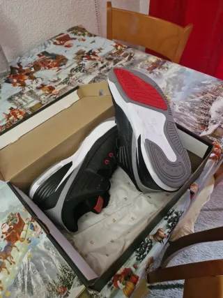 Zapatillas Nike Air Jordan Negras Rojas