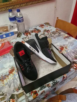 Zapatillas Nike Air Jordan Negras Rojas