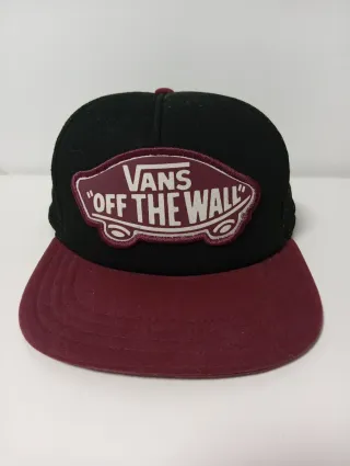 Gorra Vans Off The Wall Negra y Roja
