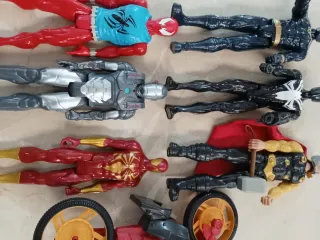 Muñecos Superhéroes Marvel