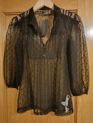Blusa Zara transparente negra nueva